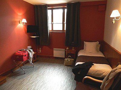 Logis - Auberge Du Colombier Guînes Eksteriør bilde