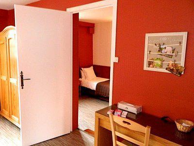 Logis - Auberge Du Colombier Guînes Eksteriør bilde